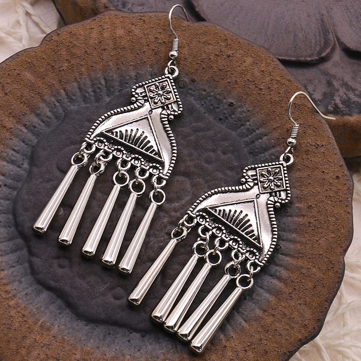 Earrings: A Timeless Expression of Beauty and Culture